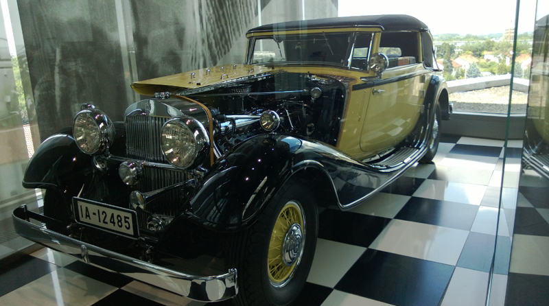 Illustration for article titled Here's A Photo Gallery Of The Most Beautiful German Cars Ever Built
